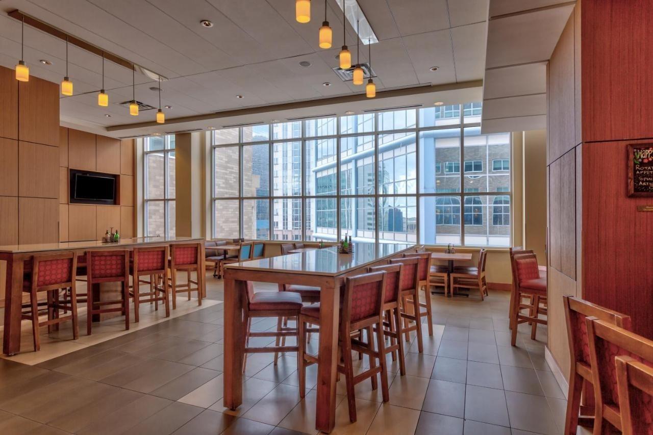 Hyatt Place Minneapolis/Downtown Exterior photo